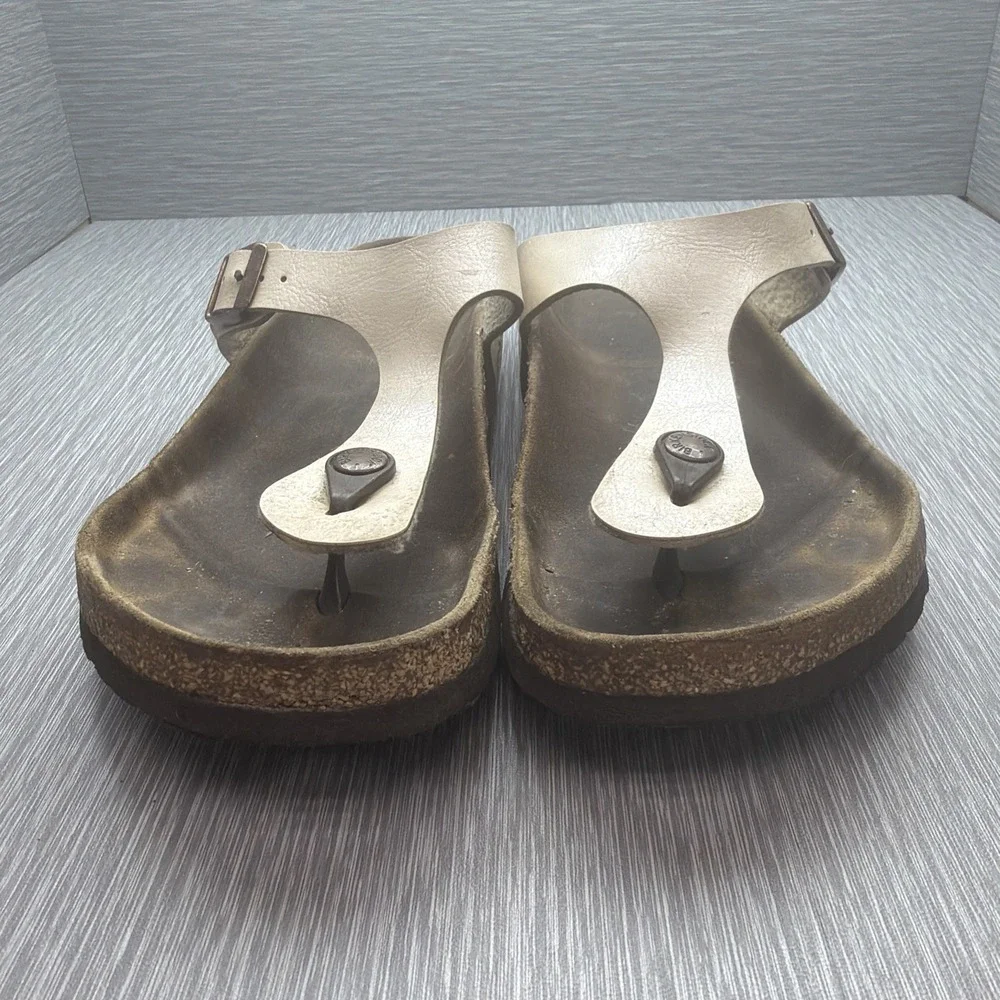 Birkenstock Gizeh Sandals Womens 38 US 7 Narrow Metallic Gold Thong